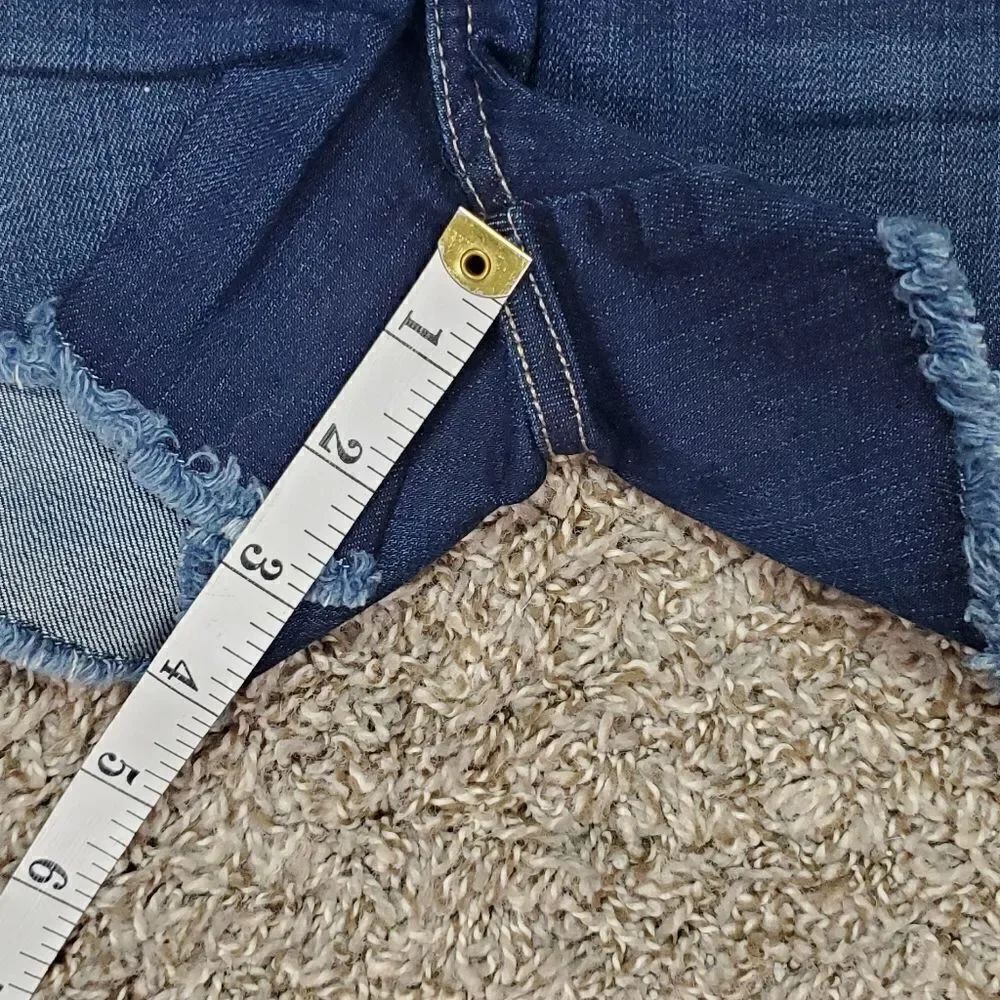 Guess Dark Wash Denim Shorts - Picture 5 of 7